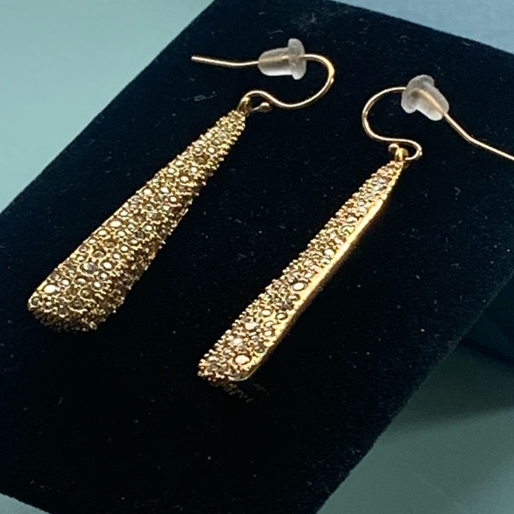 ALEXIS BITTAR • Vintage Miss Havisham Modern Sculpted Crystal Encrusted Earrings - Picture 2 of 8